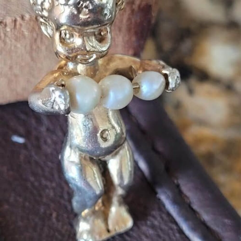 Hattie Carnegie Vintage Cherub Brooch Gold Pearl Pin GUC